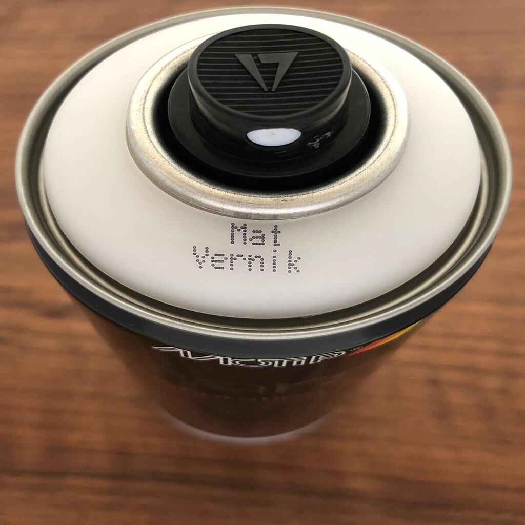 AKÇALI SPREY VERNİK ŞEFFAF